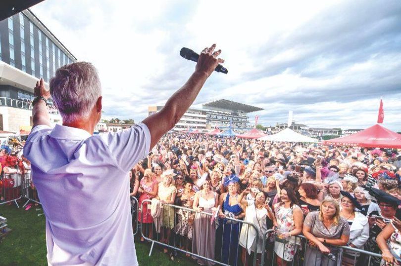 Sete grandes eventos musicais anunciados para a série de concertos de verão de 2026 do Doncaster Racecourse