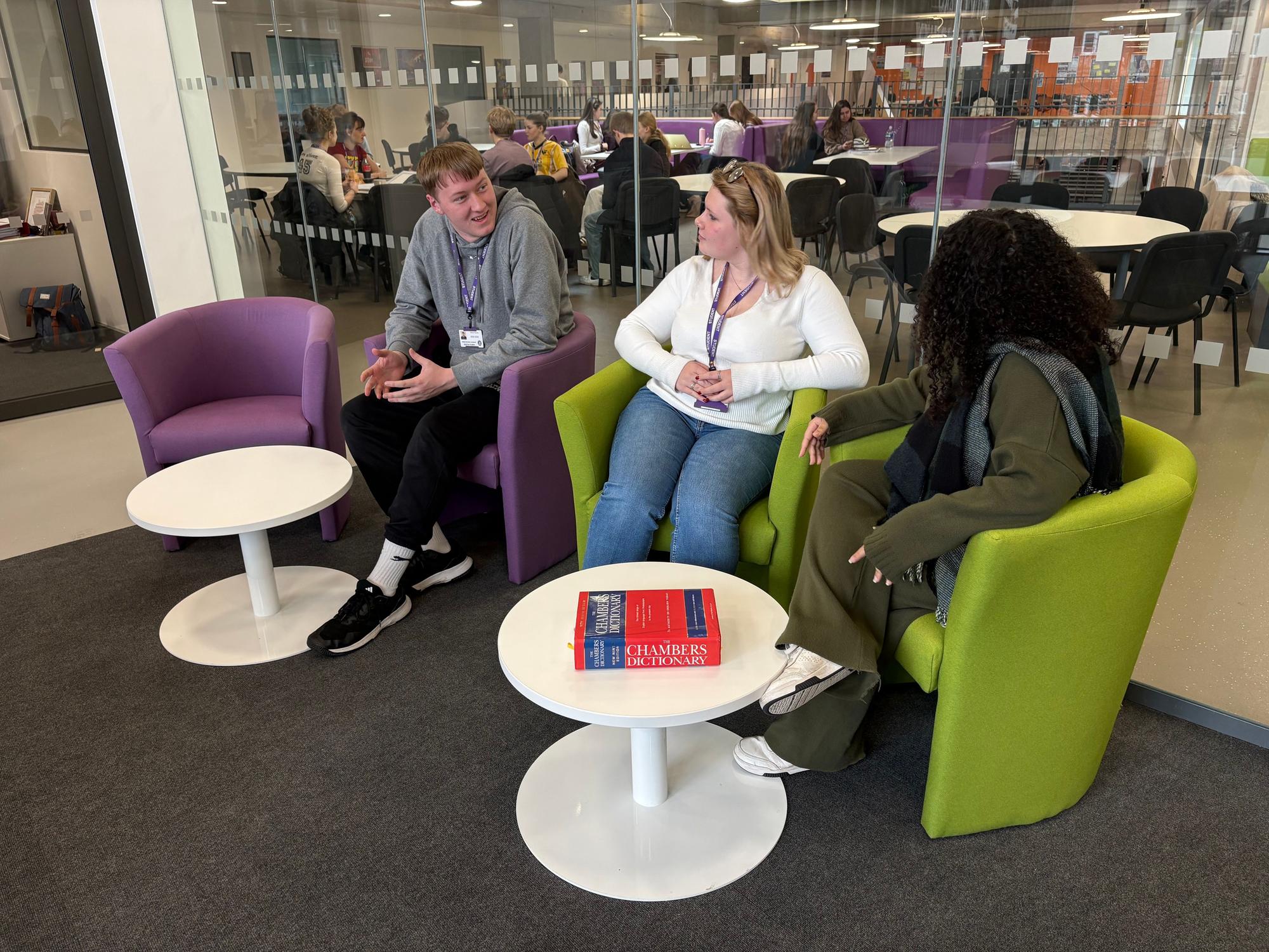 Sexto ano de vanguarda para estudantes de Surrey