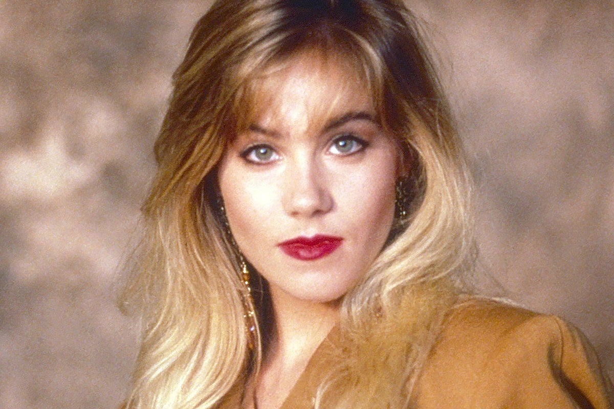 Christina Applegate escreveu o memoir mais brutal do ano