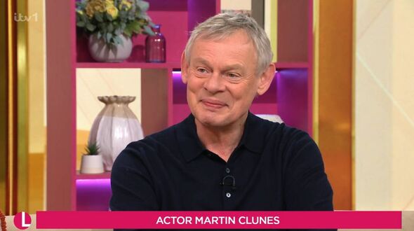 Martin Clunes revela novo projeto inspirado na ‘noiteira’ da família