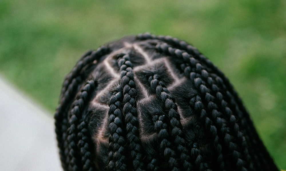 Por que a cuidados equilibrados do couro cabeludo importam para o crescimento dos cabelos